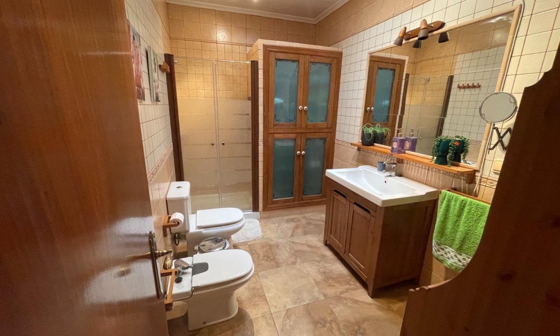 Revânzare - Vilă -
San Miguel de Salinas - Inland