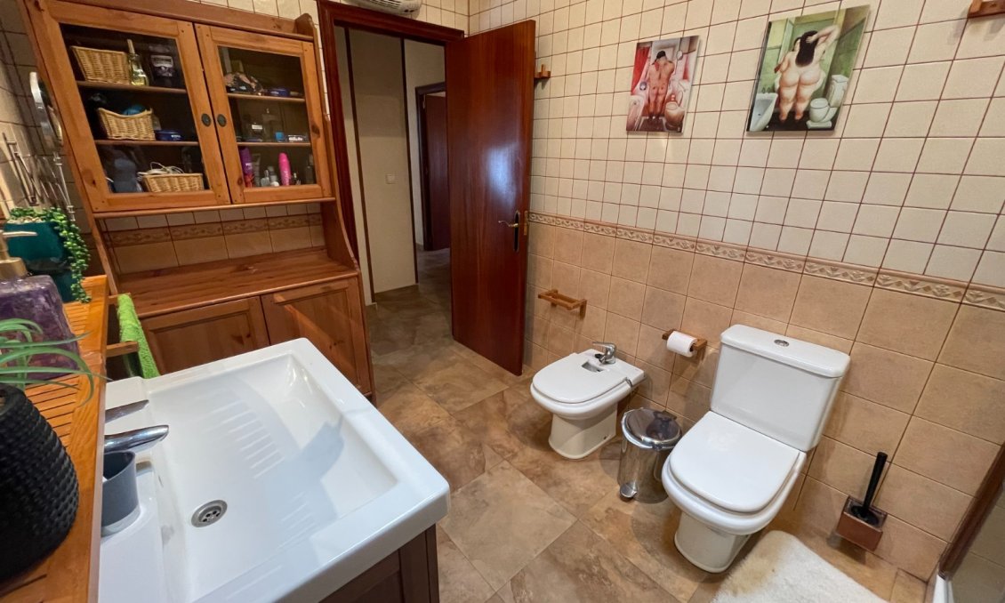 Revânzare - Vilă -
San Miguel de Salinas - Inland