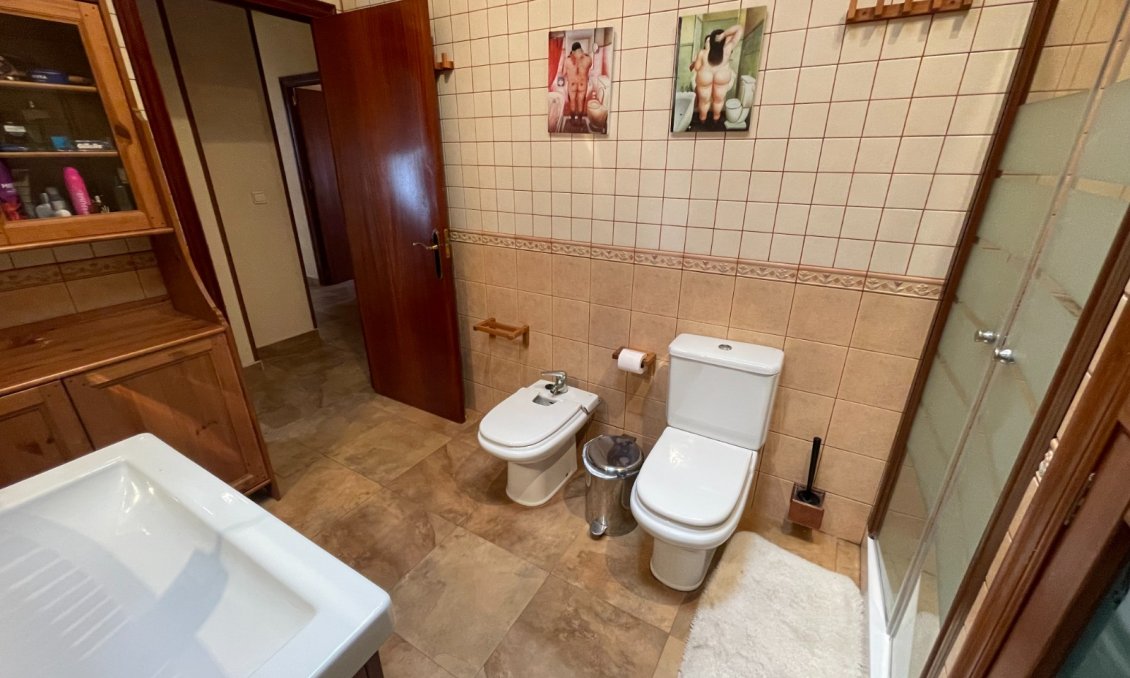 Revânzare - Vilă -
San Miguel de Salinas - Inland