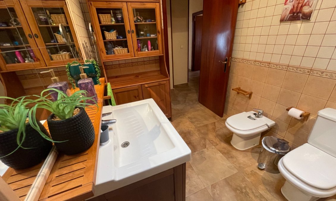 Revânzare - Vilă -
San Miguel de Salinas - Inland