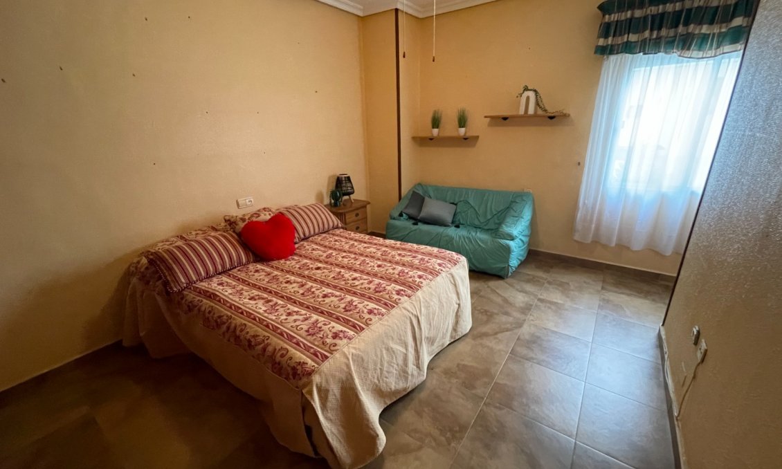 Revânzare - Vilă -
San Miguel de Salinas - Inland