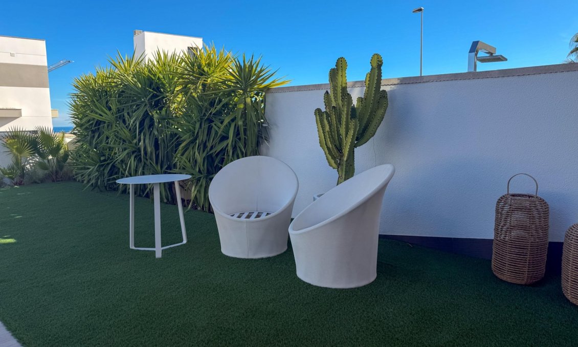 Használt Ingatlanok - Villa -
San Miguel de Salinas - Bellavista