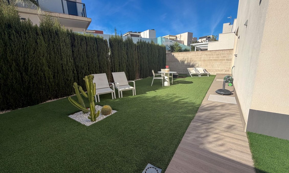 Használt Ingatlanok - Villa -
San Miguel de Salinas - Bellavista