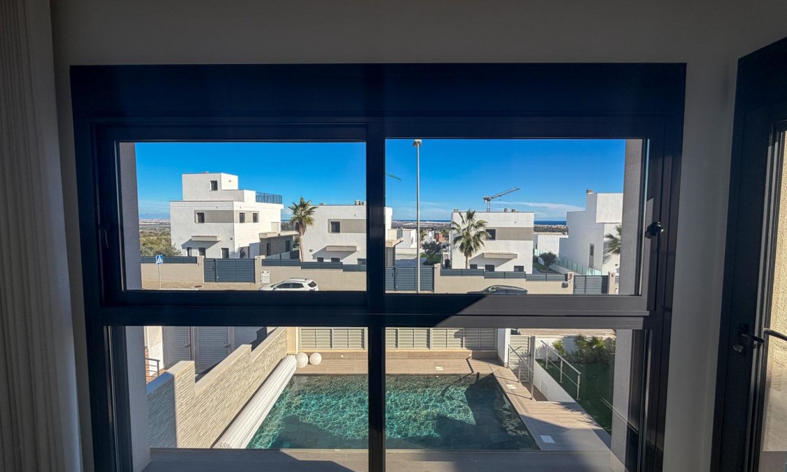 Használt Ingatlanok - Villa -
San Miguel de Salinas - Bellavista