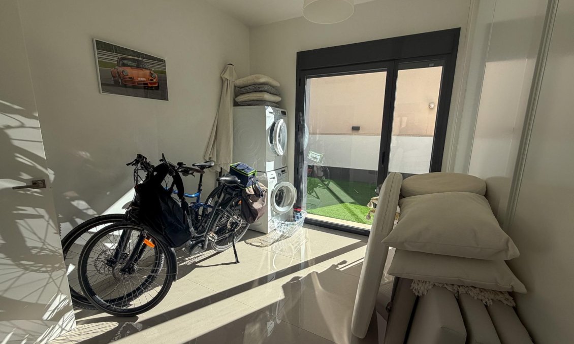 Használt Ingatlanok - Villa -
San Miguel de Salinas - Bellavista