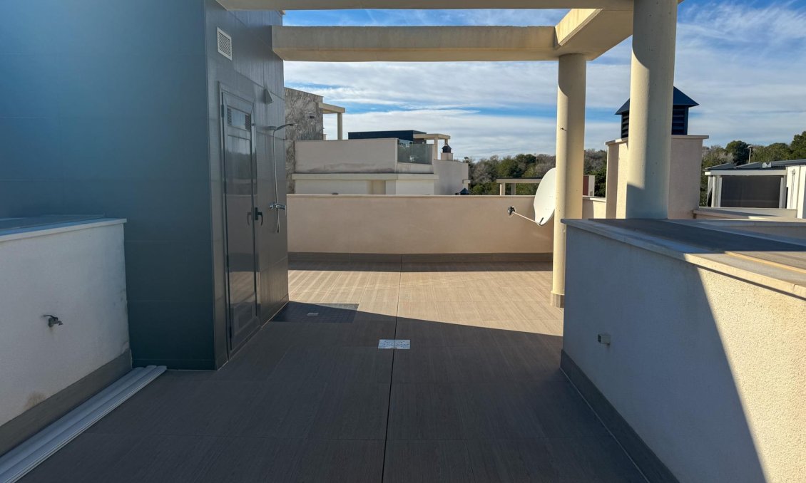 Használt Ingatlanok - Villa -
San Miguel de Salinas - Bellavista