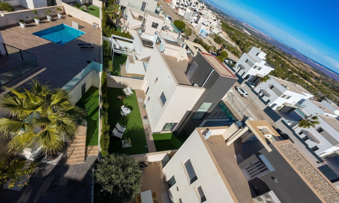 Használt Ingatlanok - Villa -
San Miguel de Salinas - Bellavista