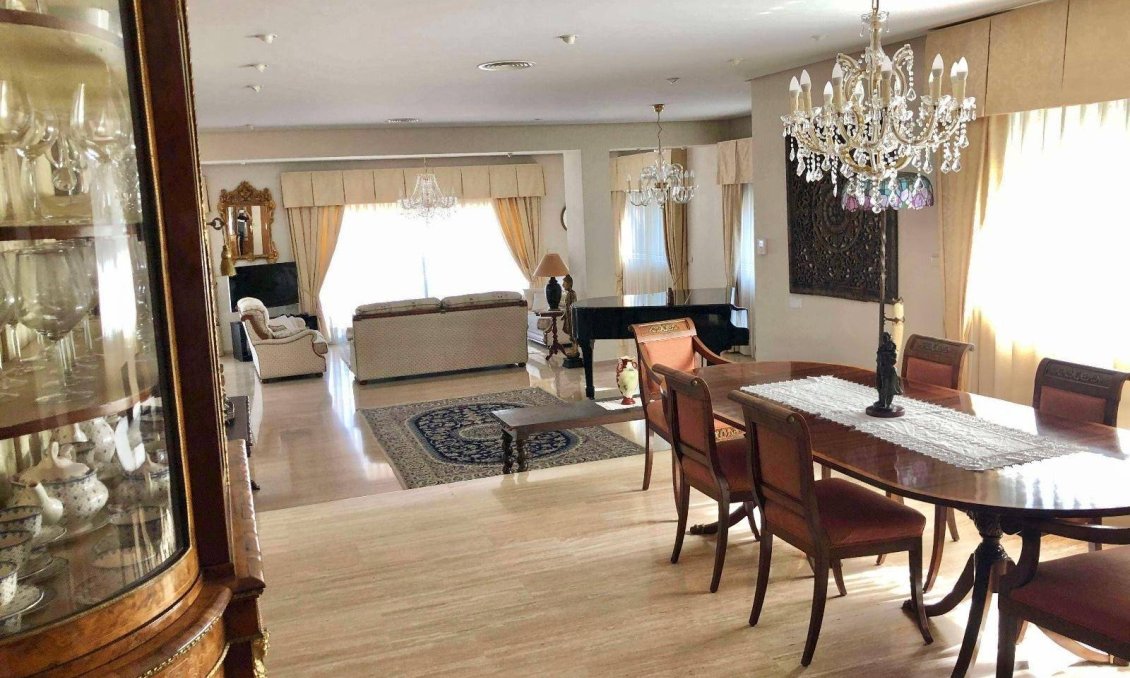 Resale - Villa -
El Palmar