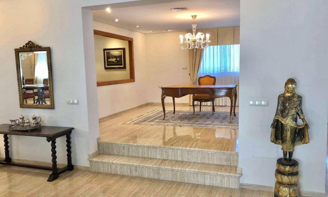 Resale - Villa -
El Palmar