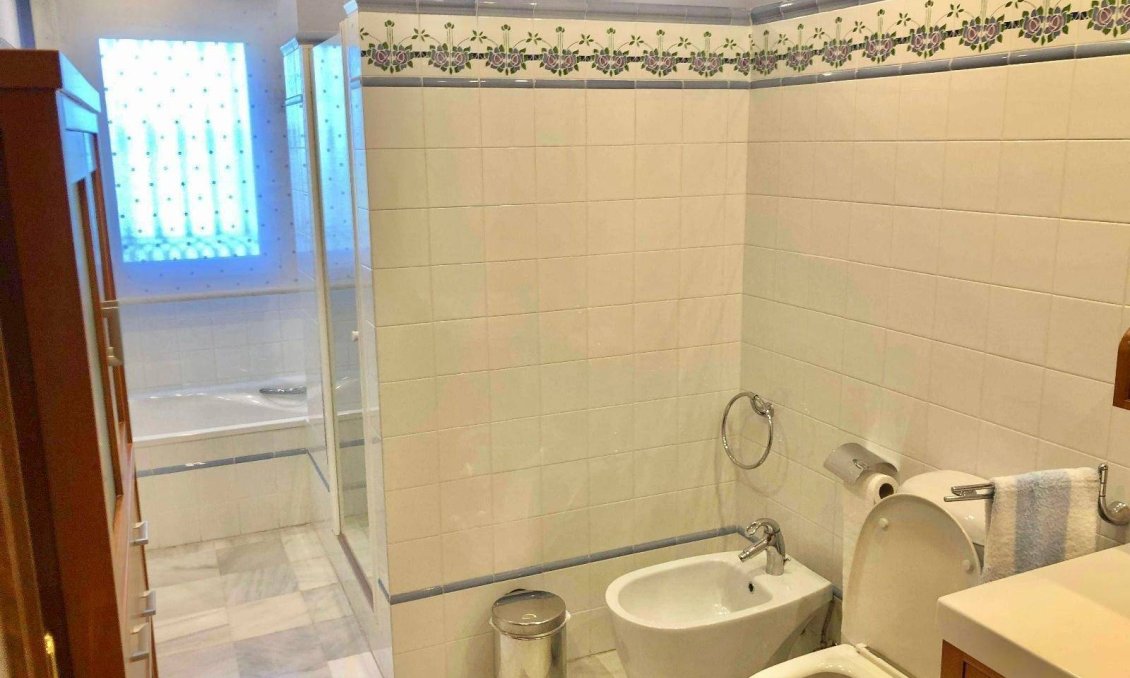 Resale - Villa -
El Palmar