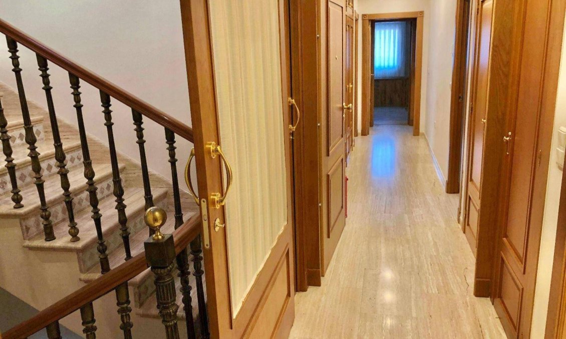 Resale - Villa -
El Palmar