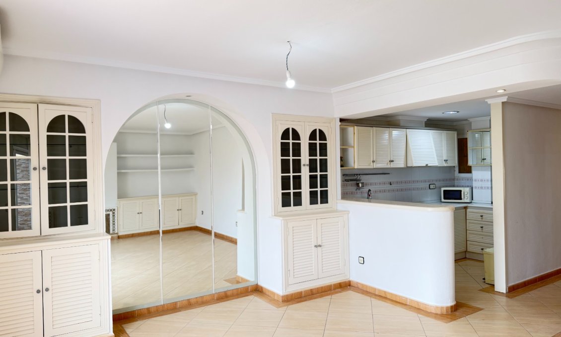 Használt Ingatlanok - Apartman -
Torrevieja - Costa Blanca