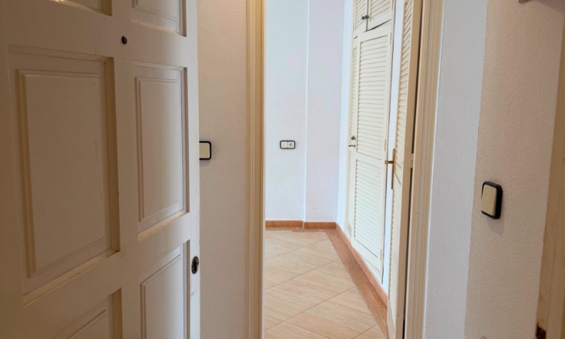 Használt Ingatlanok - Apartman -
Torrevieja - Costa Blanca