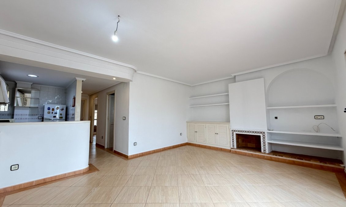 Használt Ingatlanok - Apartman -
Torrevieja - Costa Blanca