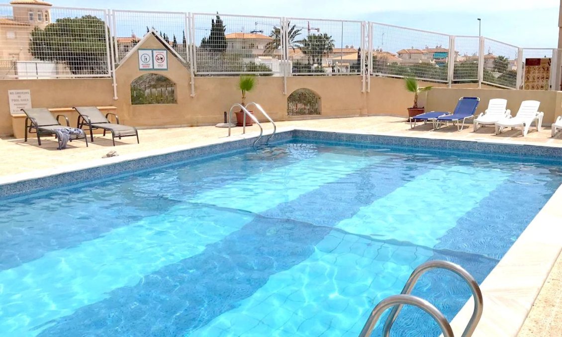 Használt Ingatlanok - Sorház -
Playa Flamenca - Costa Blanca