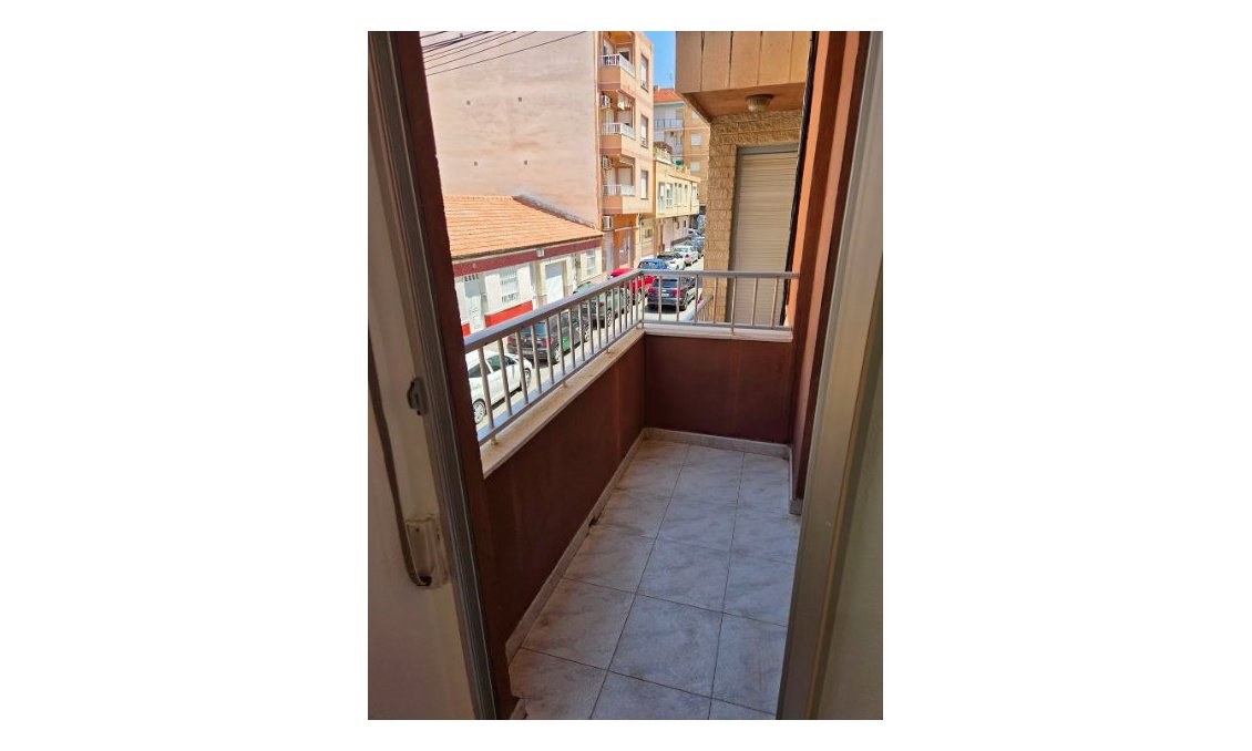 Használt Ingatlanok - Apartman -
Torrevieja - Costa Blanca