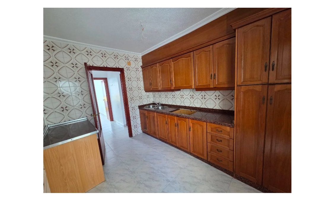 Használt Ingatlanok - Apartman -
Torrevieja - Costa Blanca