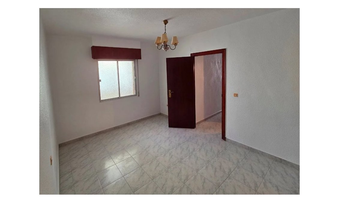 Használt Ingatlanok - Apartman -
Torrevieja - Costa Blanca