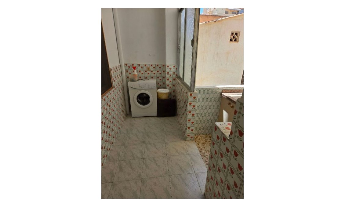 Használt Ingatlanok - Apartman -
Torrevieja - Costa Blanca