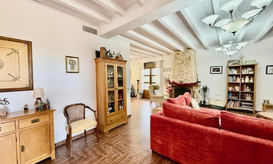 Használt Ingatlanok - Villa -
Avileses - Inland