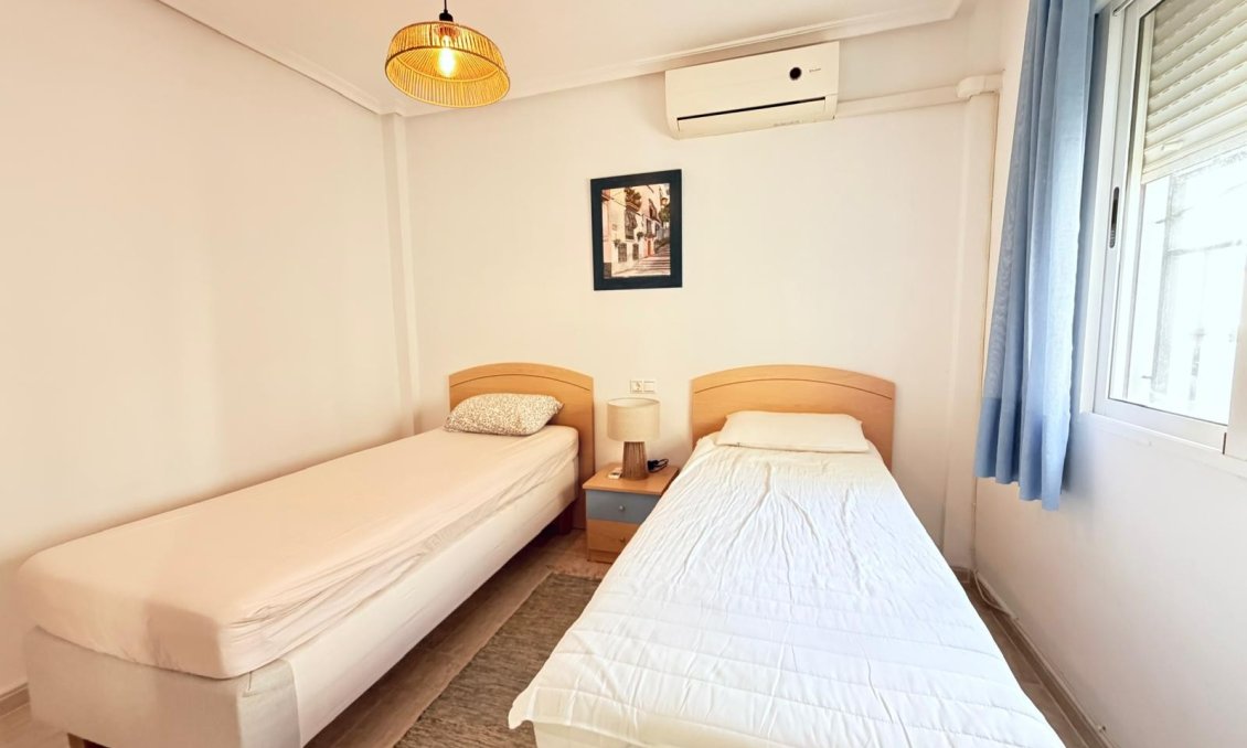 Használt Ingatlanok - Apartman -
Orihuela Costa - Costa Blanca