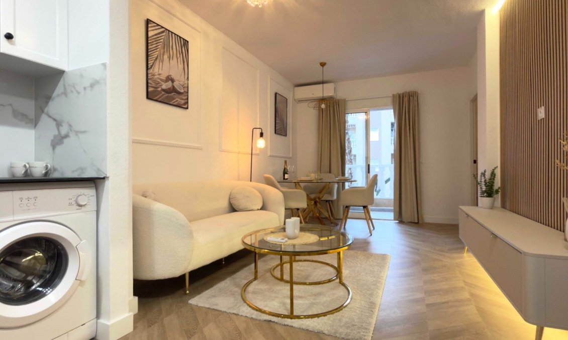 Használt Ingatlanok - Apartman -
Torrevieja - Costa Blanca