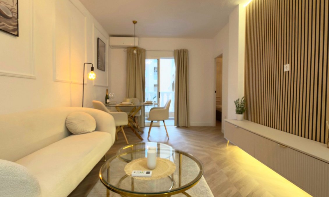 Használt Ingatlanok - Apartman -
Torrevieja - Costa Blanca