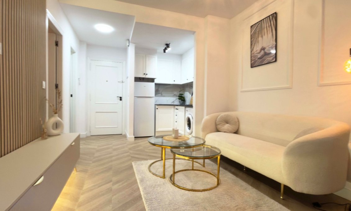 Használt Ingatlanok - Apartman -
Torrevieja - Costa Blanca