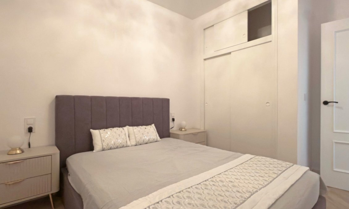 Használt Ingatlanok - Apartman -
Torrevieja - Costa Blanca