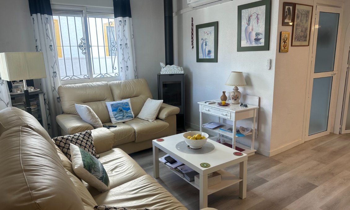 Használt Ingatlanok - Sorház -
Orihuela - Inland