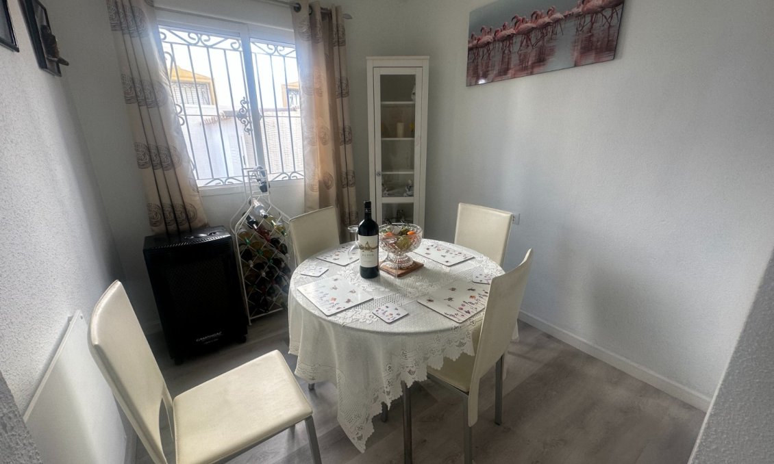 Használt Ingatlanok - Sorház -
Orihuela - Inland