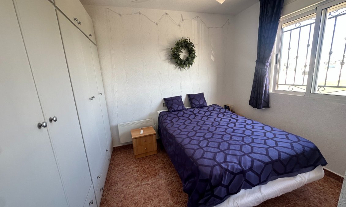 Használt Ingatlanok - Apartman -
Orihuela - Inland