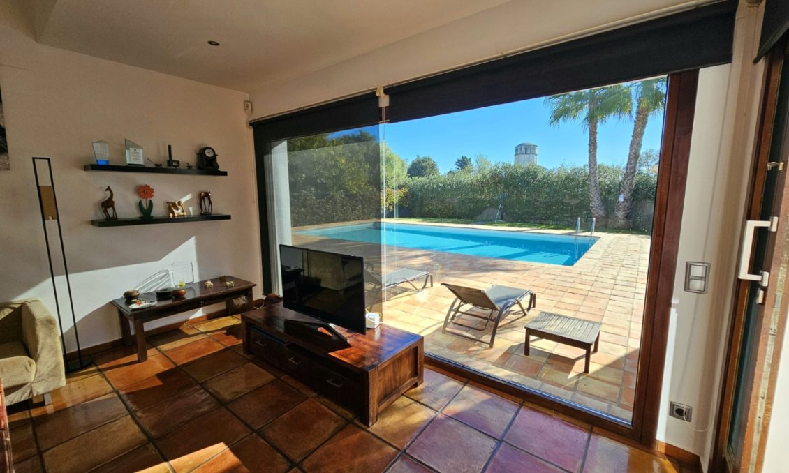 Használt Ingatlanok - Villa -
Ondara - Inland