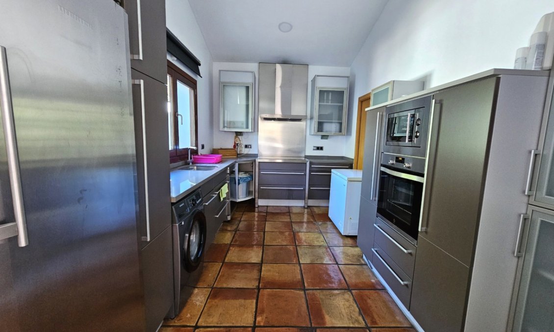 Használt Ingatlanok - Villa -
Ondara - Inland