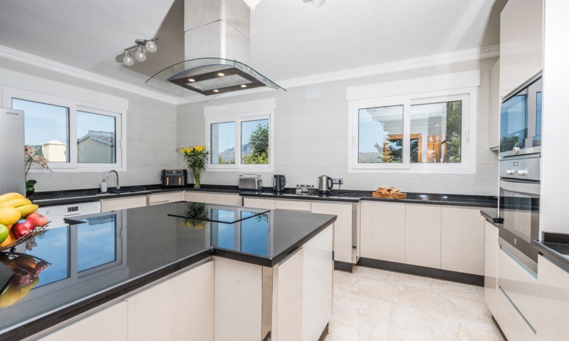 Használt Ingatlanok - Villa -
Jávea - Costa Blanca