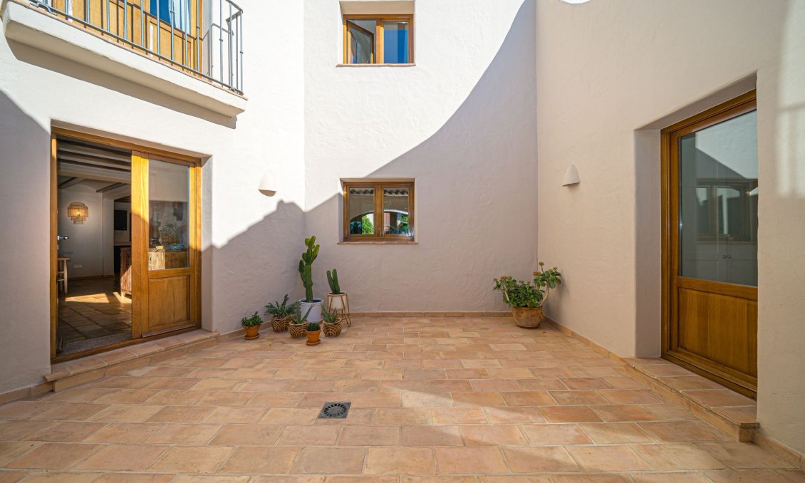 Használt Ingatlanok - Villa -
Jávea - Costa Blanca