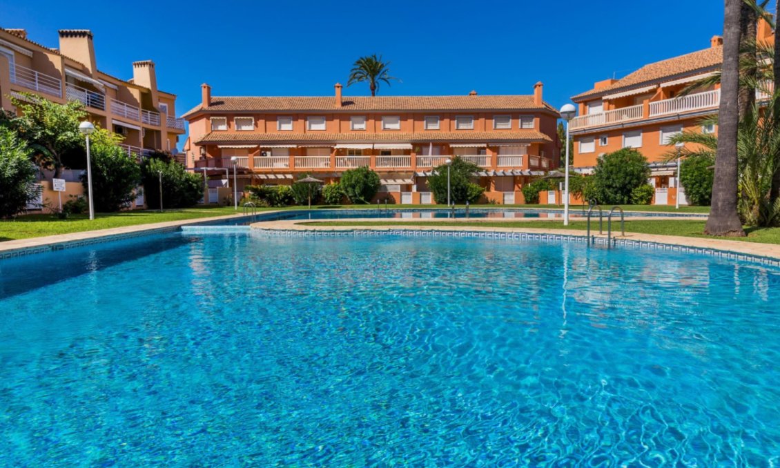 Használt Ingatlanok - Tetőtéri lakás -
Jávea - Costa Blanca