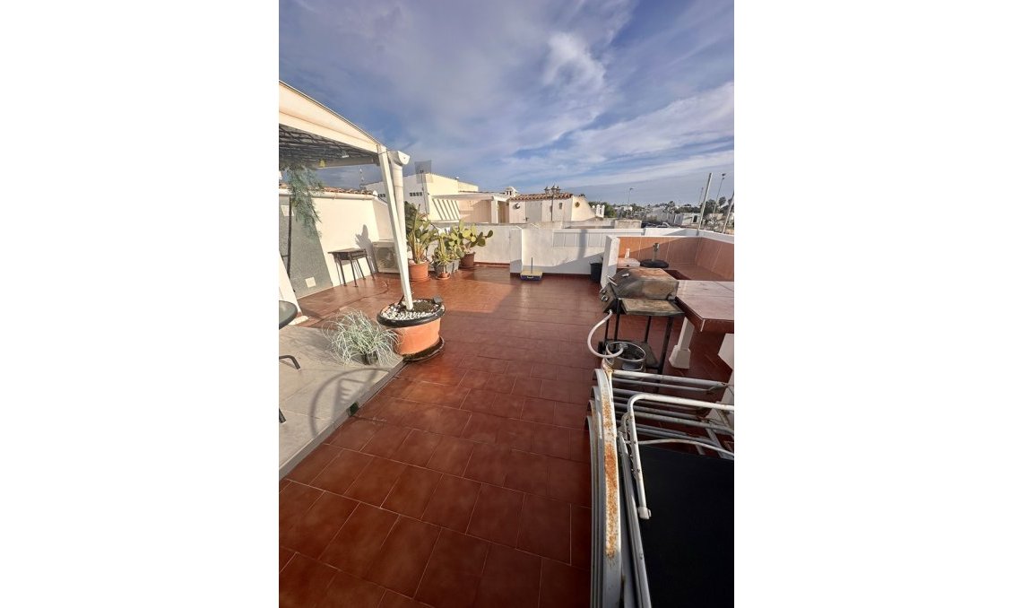 Használt Ingatlanok - Ikerház -
Orihuela Costa - Ciñuelica