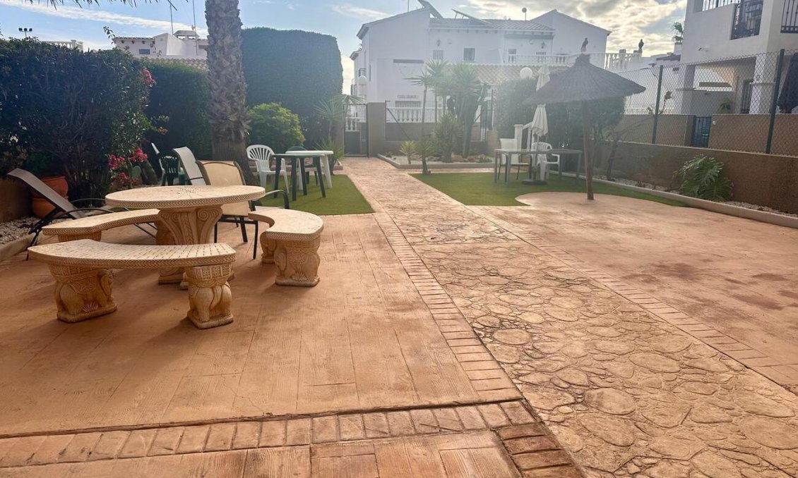 Használt Ingatlanok - Ikerház -
Orihuela Costa - Ciñuelica