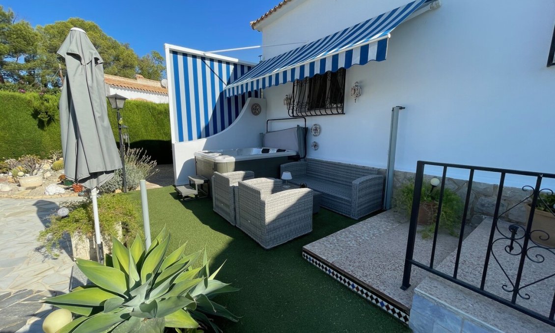 Használt Ingatlanok - Villa -
Alfas del Pí - Costa Blanca