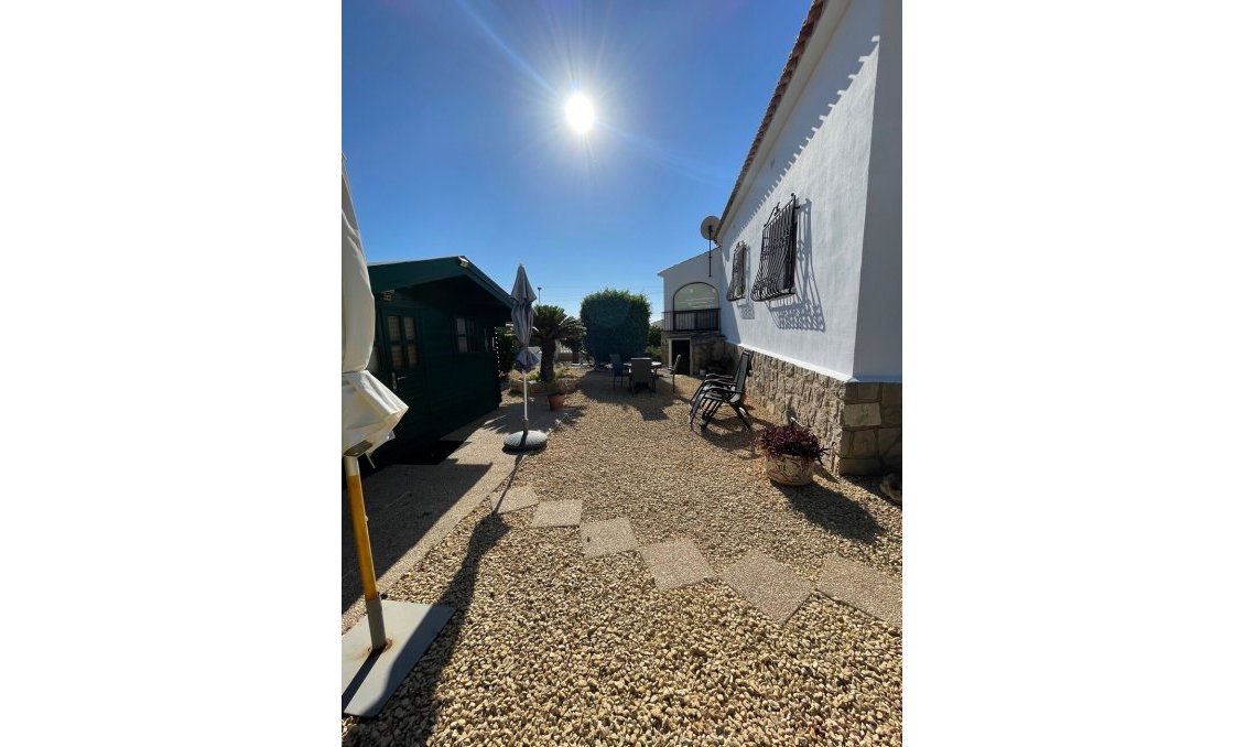 Használt Ingatlanok - Villa -
Alfas del Pí - Costa Blanca