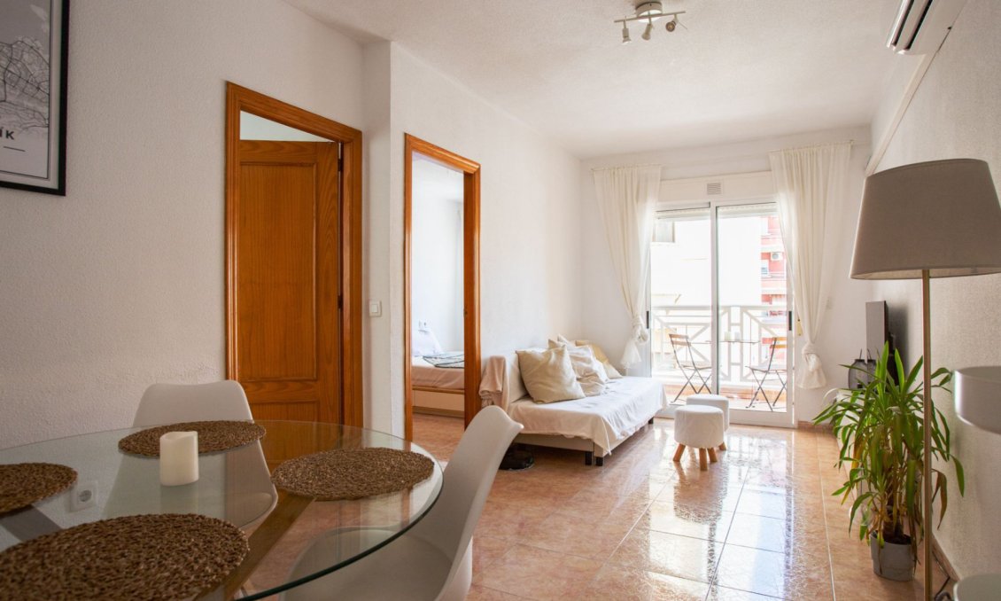 Használt Ingatlanok - Apartman -
Torrevieja - Costa Blanca