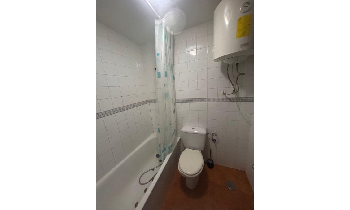 Használt Ingatlanok - Apartman -
Torrevieja - La Veleta