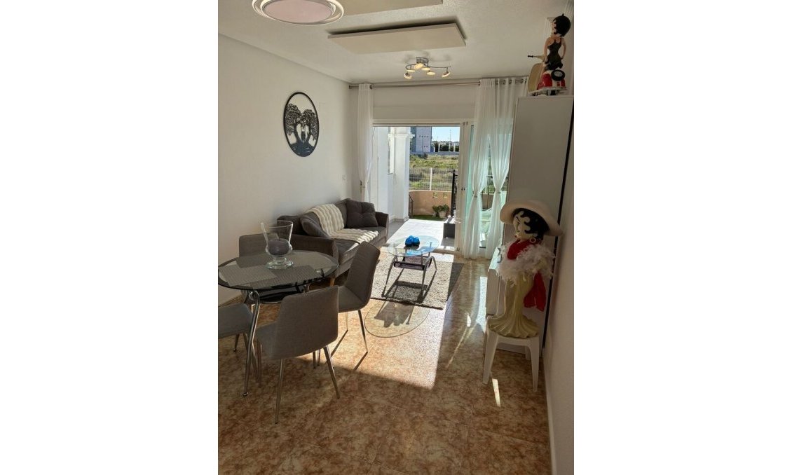 Használt Ingatlanok - Apartman -
Punta Prima - Costa Blanca