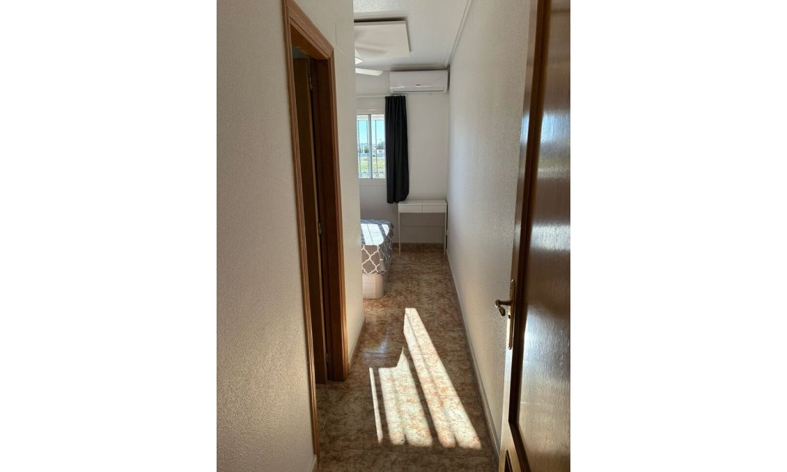 Használt Ingatlanok - Apartman -
Punta Prima - Costa Blanca