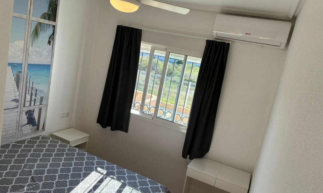 Használt Ingatlanok - Apartman -
Punta Prima - Costa Blanca