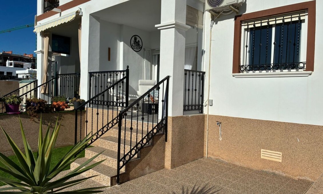 Használt Ingatlanok - Apartman -
Punta Prima - Costa Blanca