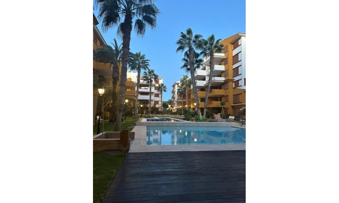 Használt Ingatlanok - Apartman -
Punta Prima - Costa Blanca