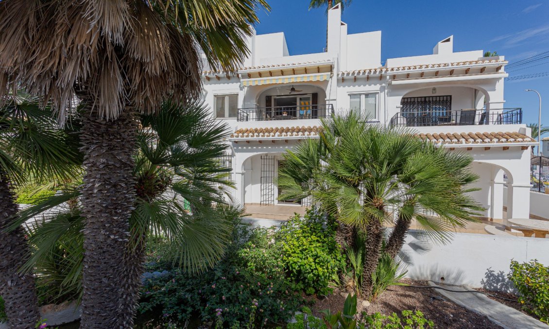 Használt Ingatlanok - Villa -
Orihuela Costa - Costa Blanca