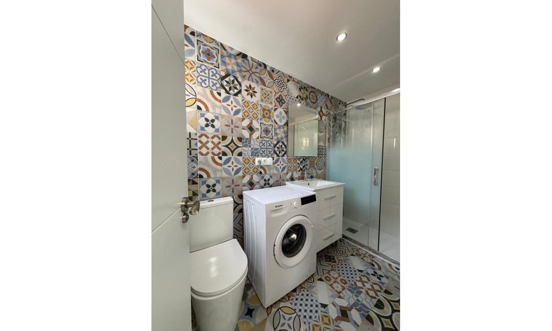 Használt Ingatlanok - Apartman -
Torrevieja - Costa Blanca